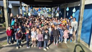 Des gouttes d’eau plein les pinceaux